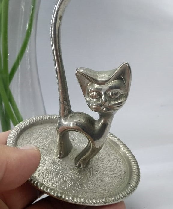 Vintage Cute Silver Plated Ring Holder Cat Interpur Dish Trinket Jewelry Etched